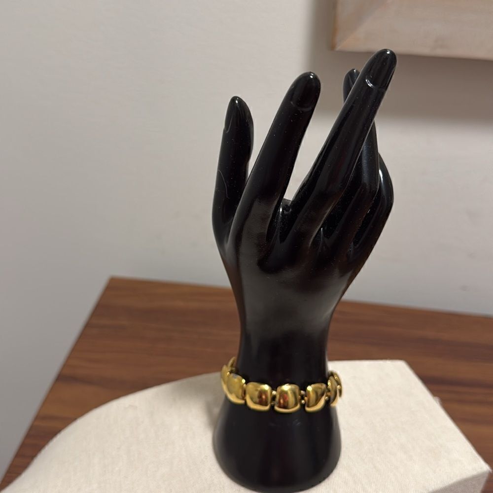 Anne Klein Signed Vintage Gold Tone Square Link Toggle Closure Bracelet.